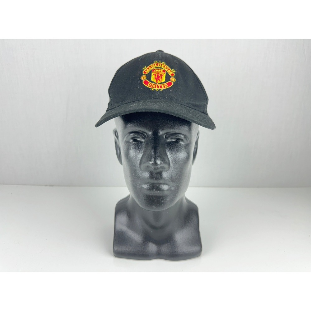 New Era Manchester United 9FORTY Youth Adjustable Baseball Cap Black Hat - Picture 2 of 11
